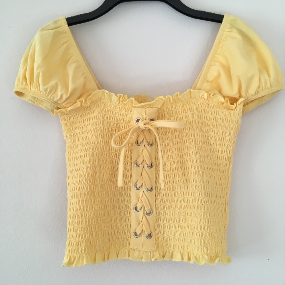 Yellow Puff Sleeve Scrunch Lace Up Crop Top NWT